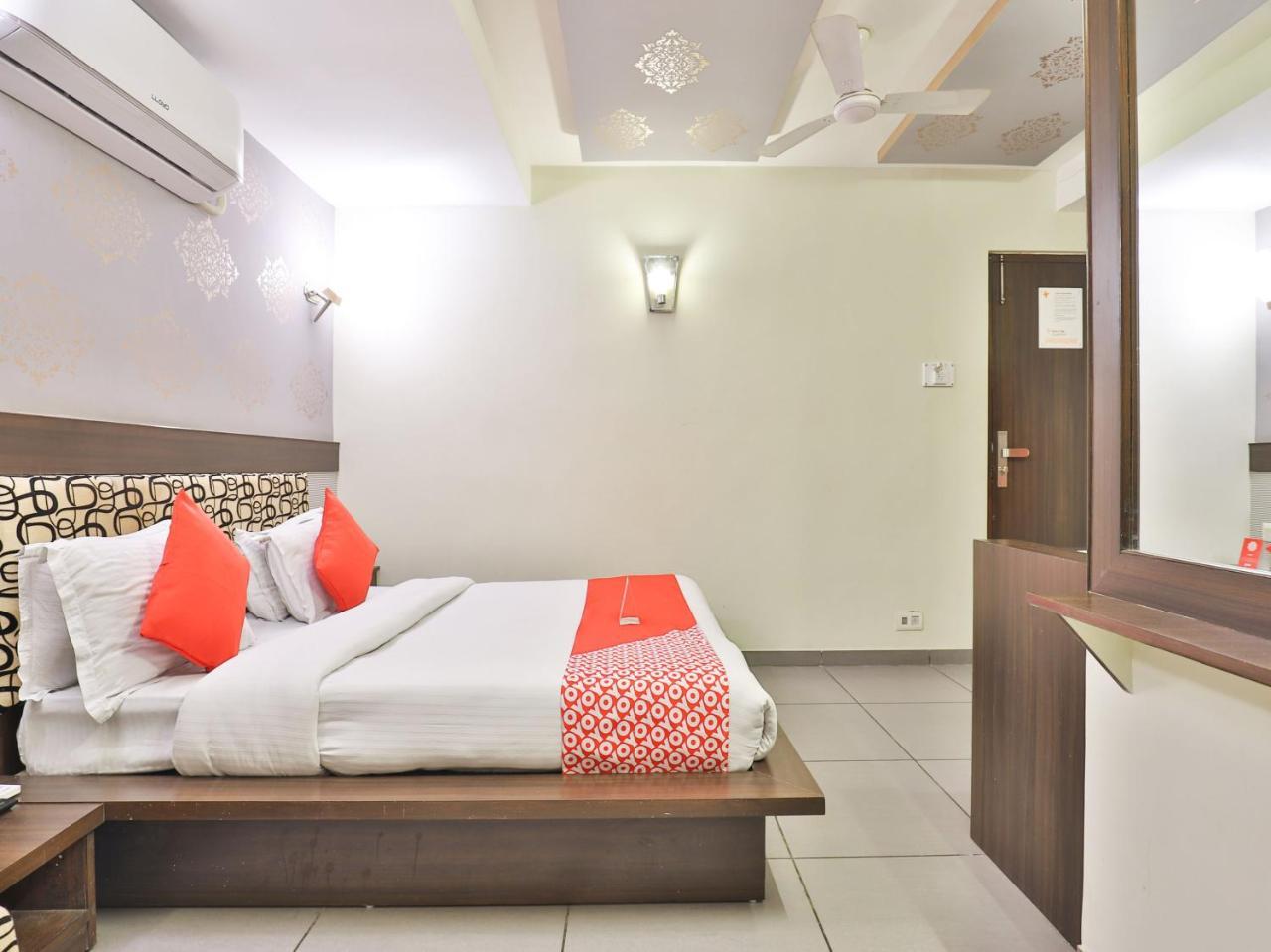 Oyo 4161 Hotel Shailly Inn Ahmadábád Kültér fotó